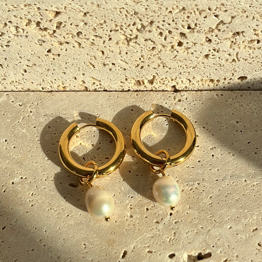 Hoop Earrings with Pearl